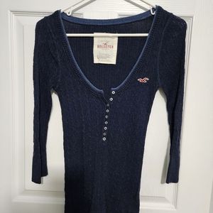 Large Blue 3/4 Sleeve Shirt